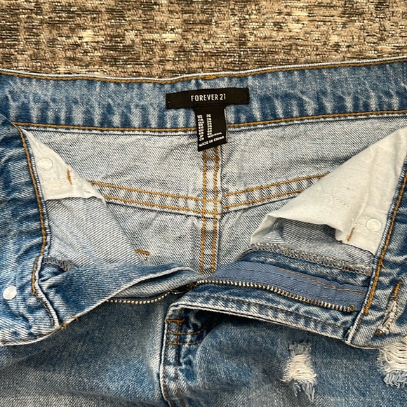 High rise denim skirt - Picture 3 of 3